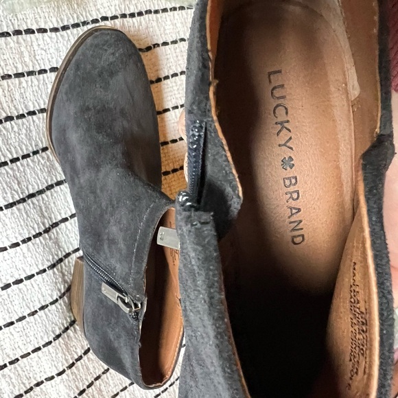 Lucky Brand leather zip up booties, navy blue - Picture 7 of 9